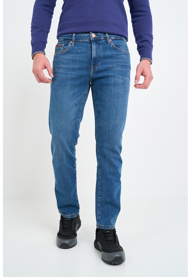 Прави дънки Lee Cooper