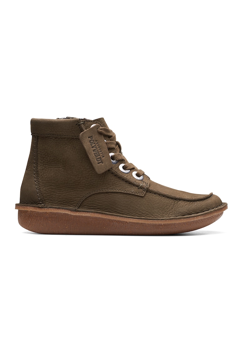 Боти Funny Cedar от набук Clarks