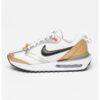 Спортни обувки със синтетика Nike