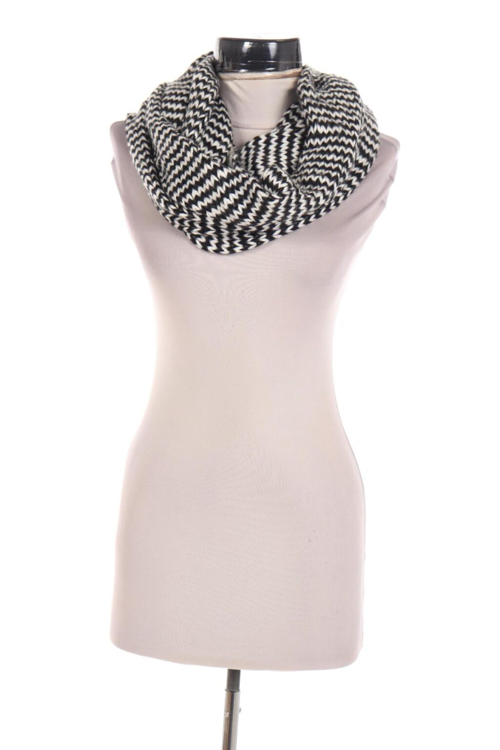 Шал DELIAS