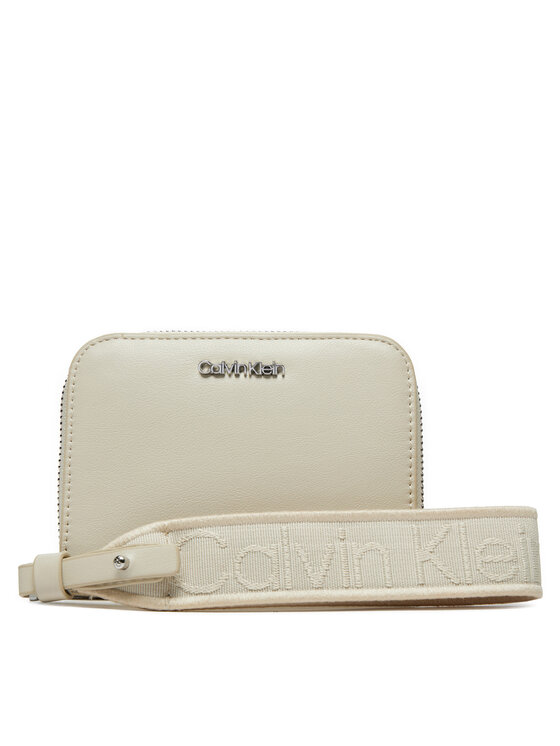 Голям дамски портфейл Calvin Klein за Жени цена