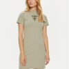 Guess Ежедневна рокля V4YK02 KCDH1 Зелен Regular Fit за Жени цена