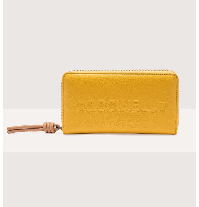 Кожен портфейл с лого COCCINELLE