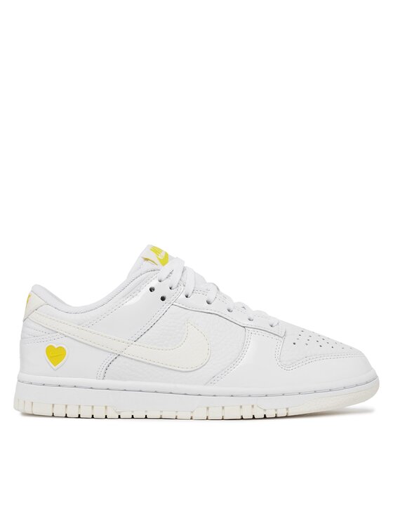 Сникърси Nike за Жени цена