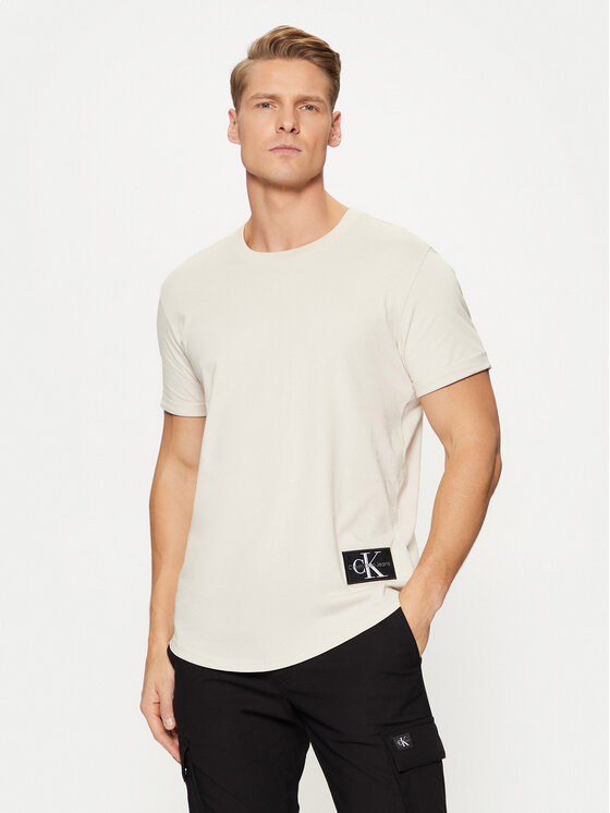 Calvin Klein Jeans Тишърт Badge Turn Up Sleeve J30J323482 Екрю Regular Fit за Мъже цена