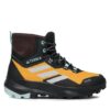 Туристически adidas за Жени цена