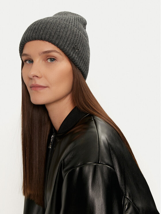 Шапка Calvin Klein за Жени цена