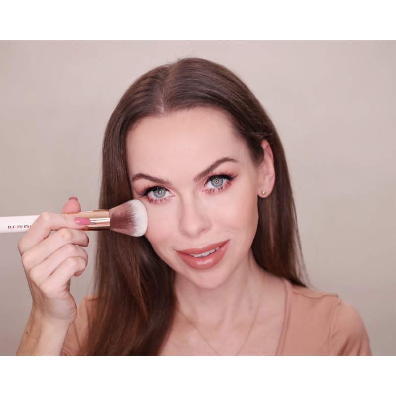 Dermacol Accessories Master Brush by PetraLovelyHair четка за пудра D55 Rose Gold 1 бр. на ниска цена