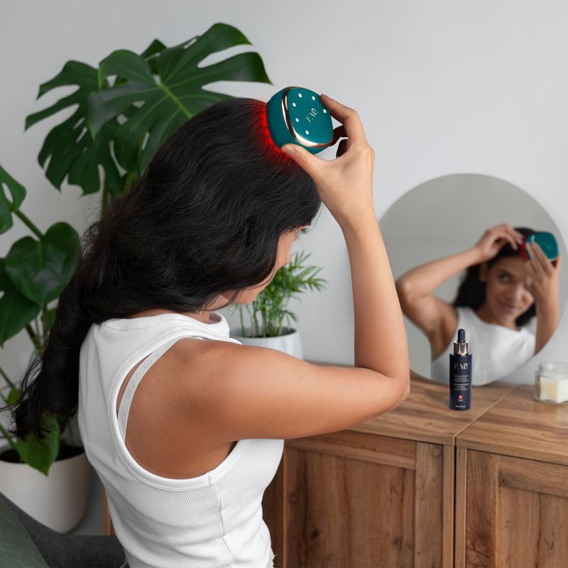 FOREO FAQ™ 301 масажен уред за стимулиране растежа на косата Blue Emerald 1 бр. на ниска цена