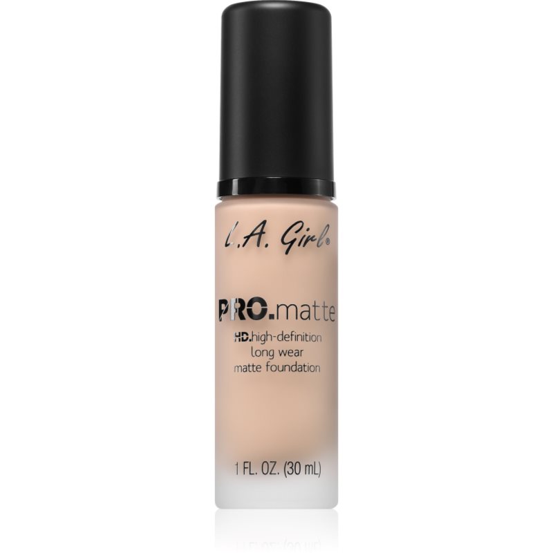 L.A. Girl Cosmetics PRO. Matte HD дълготраен фон дьо тен с матиращ ефект цвят Natural 30 мл.