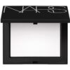 NARS Light Reflecting SETTING POWDER - PRESSED фиксираща пудра цвят CRYSTAL 10 гр.