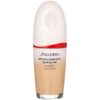 Shiseido Revitalessence Skin Glow Foundation лек фон дьо тен с озаряващ ефект SPF 30 цвят Bamboo 30 мл.