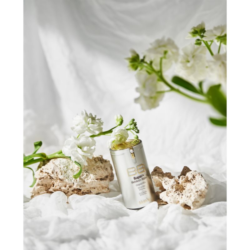 Skin79 Super+ Beblesh Balm хидратиращ BB крем SPF 30 цвят Natural Beige (Gold) 40 мл. на ниска цена