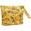 T-TOMI Big Baggie чантичка за пътуване Mustard Flowers 24x28 см