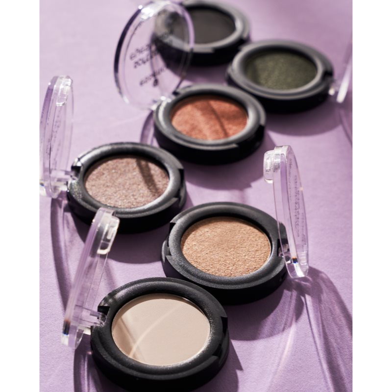 essence Soft Touch сенки за очи цвят 01 2 гр. на ниска цена