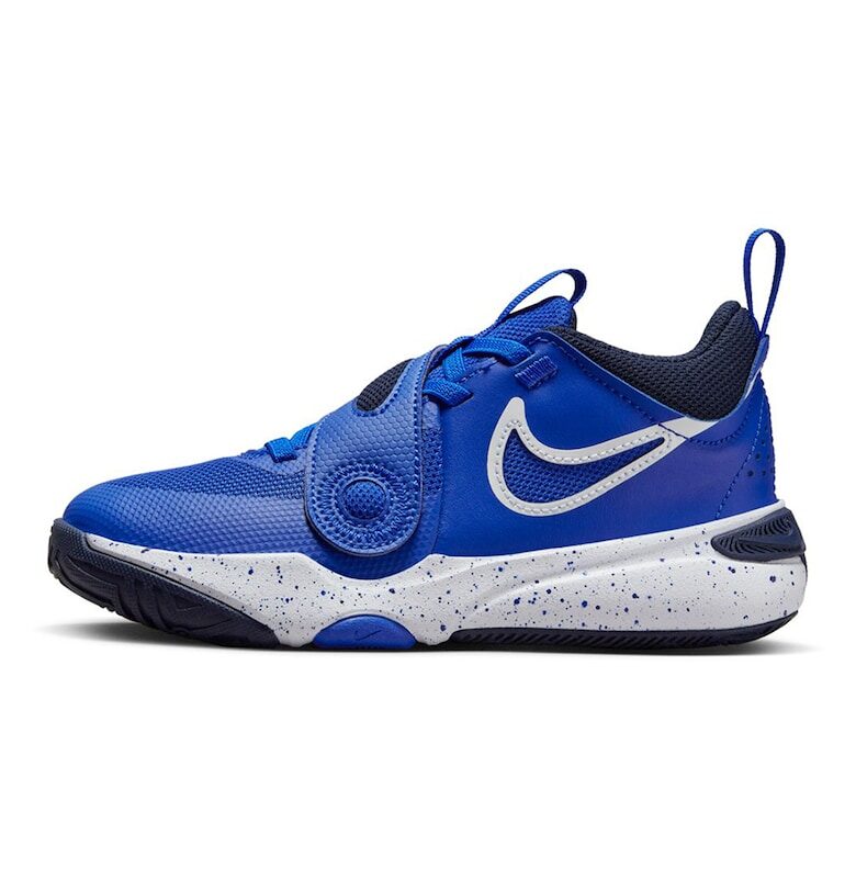 Баскетболни обувки Team Hustle с кожа и лога Nike