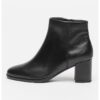 Боти Freva с масивен ток Clarks