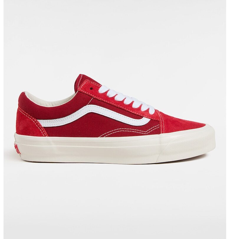 Велурени кецове с лого Vans