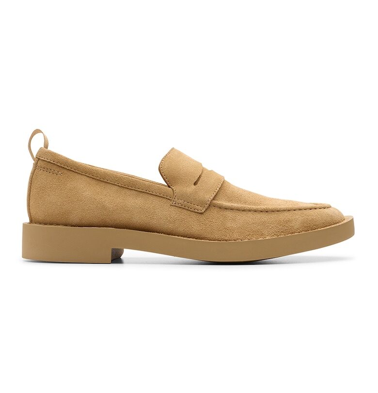 Велурени мокасини Clarks