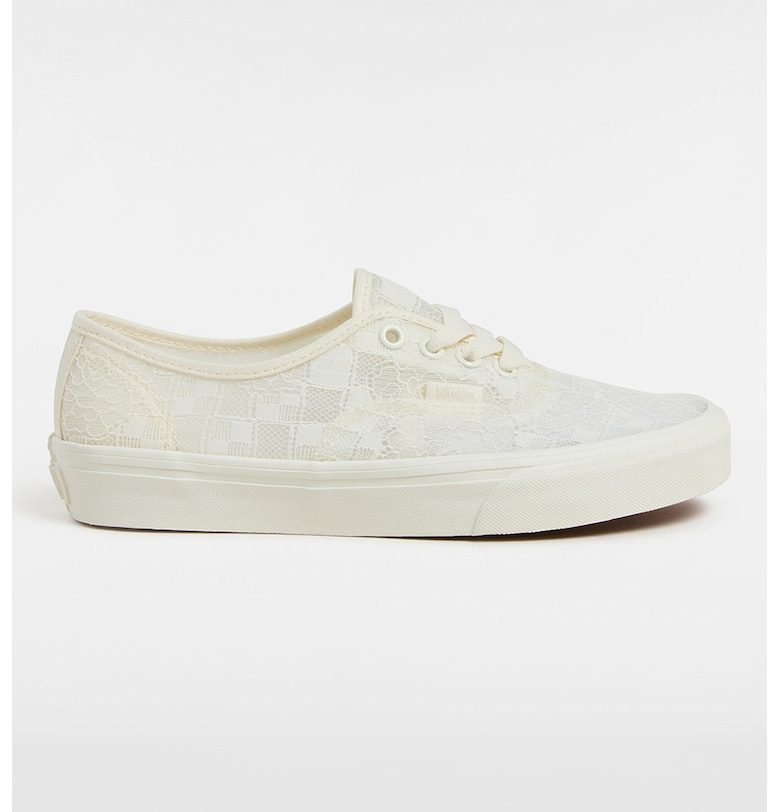 Дантелени кецове Chou Chou Vans