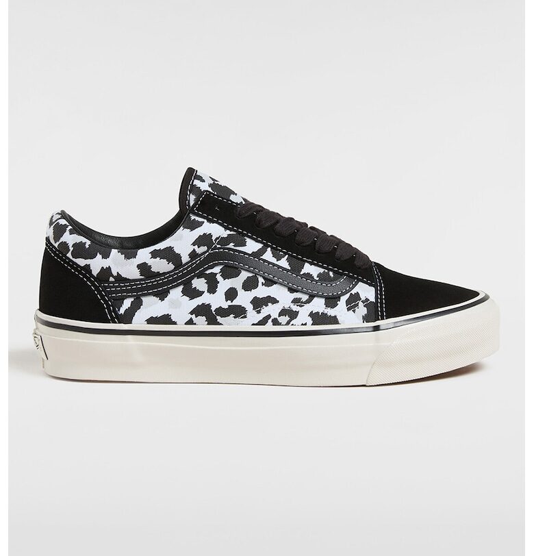 Кецове с животински принт Vans