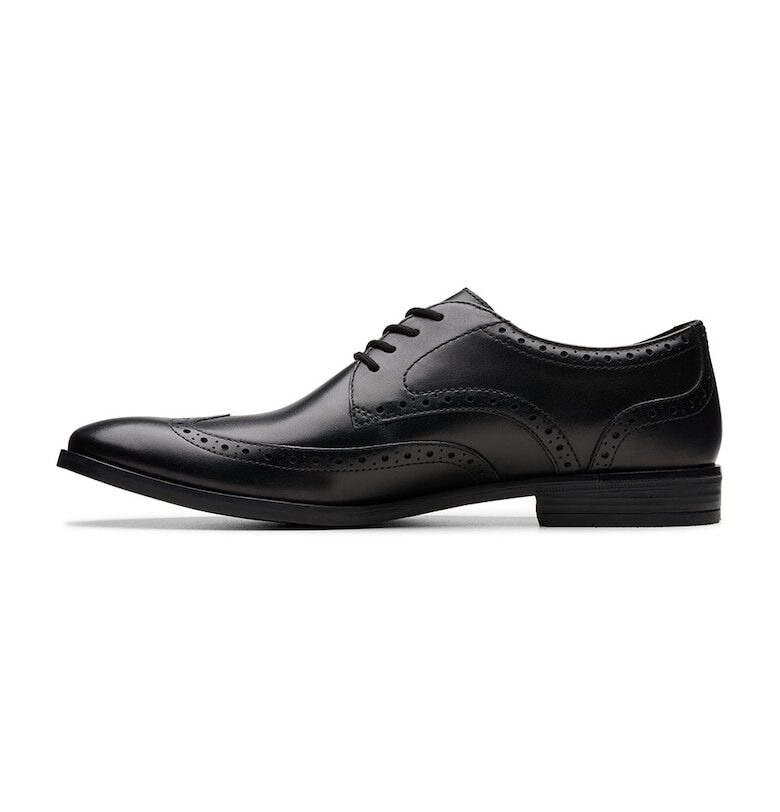 Кожени обувки Brandon тип Derby с перфорации Clarks