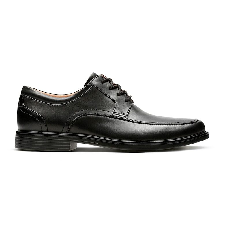 Кожени обувки Un Aldric Park Derby Clarks