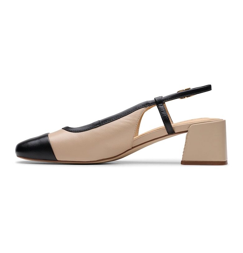 Кожени обувки с отворена пета и масивен ток Clarks