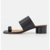 Кожени сандали Tabi MAISON MARGIELA