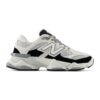 Кожени спортни обувки с мрежести зони New Balance