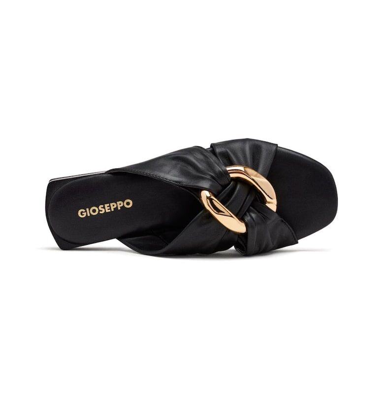 Кожени чехли с метал Gioseppo
