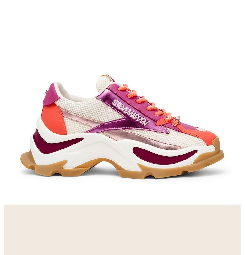 Масивни спортни обувки Zoomz с мрежести зони Steve Madden