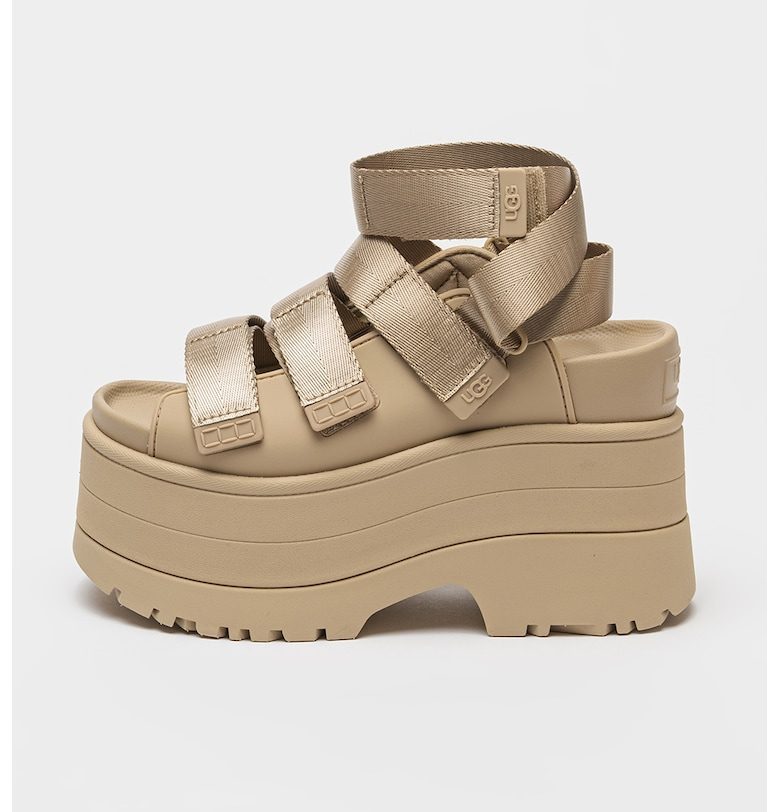 Сандали GoldenRise с платформа UGG