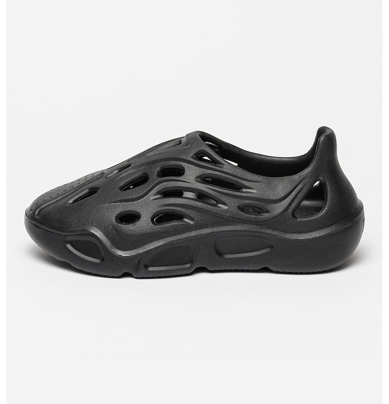 Спортни обувки Vine с отвори Steve Madden