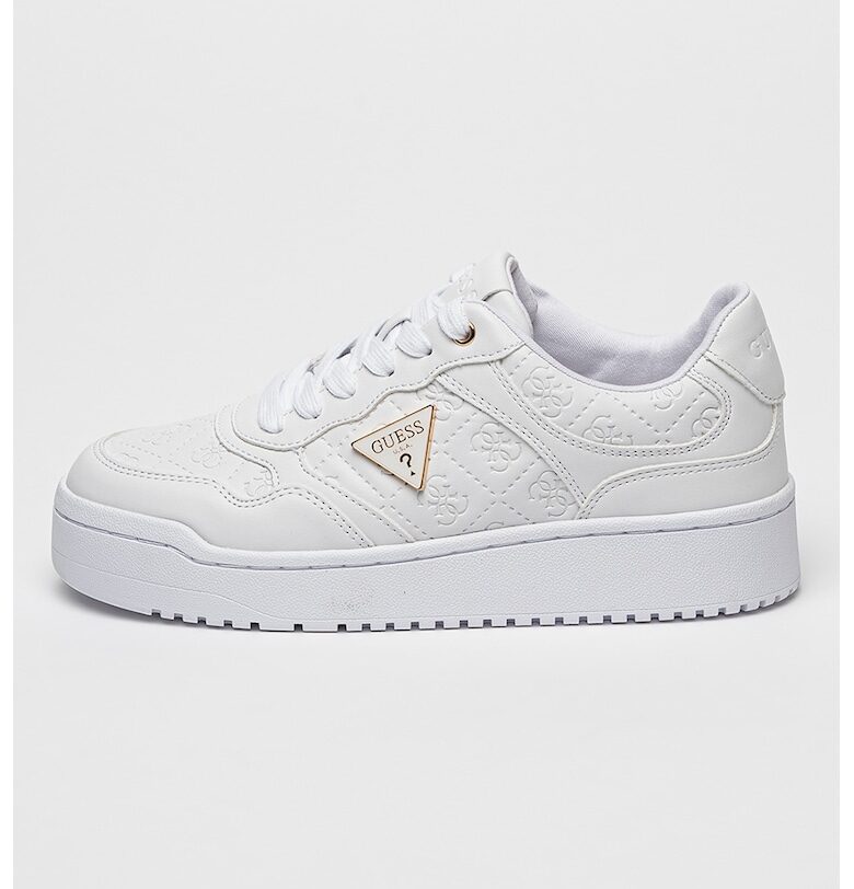 Спортни обувки от еко кожа с равна платформа и лого GUESS