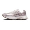 Спортни обувки с мрежа - кожа и нисък профил Nike