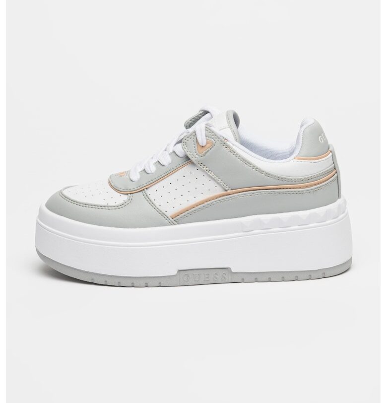 Спортни обувки с равна платформа и връзки GUESS