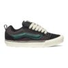 Унисекс велурени кецове с контрасти Vans