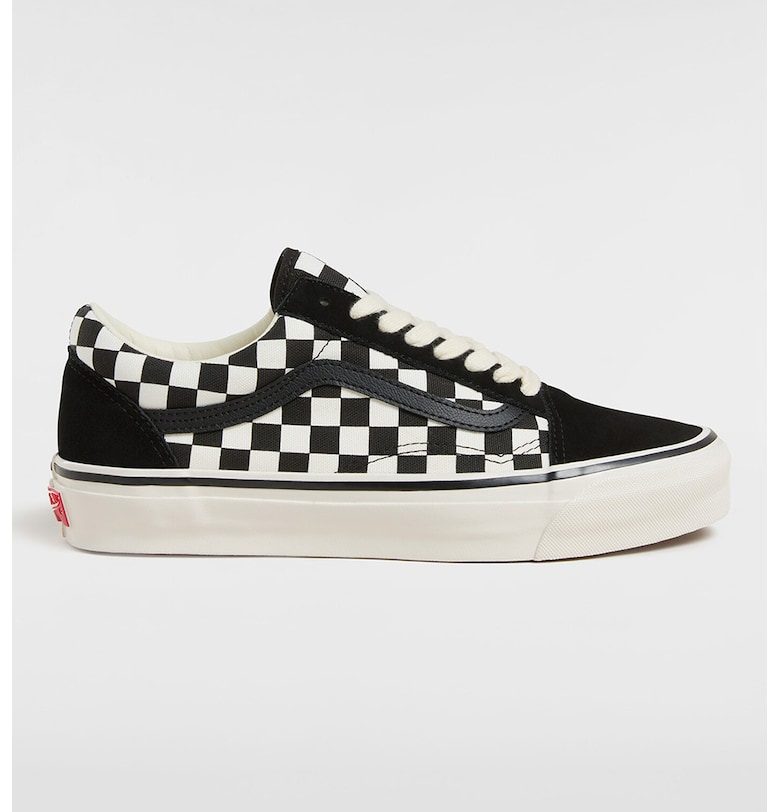 Унисекс карирани кецове с велур Vans