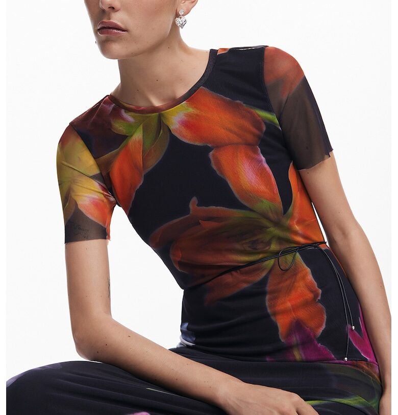Дълга рокля с овално деколте DESIGUAL