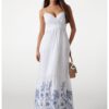 Дълга флорална рокля със сърцевидно деколте GUESS