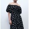 Рокля на точки с голи рамене Mango