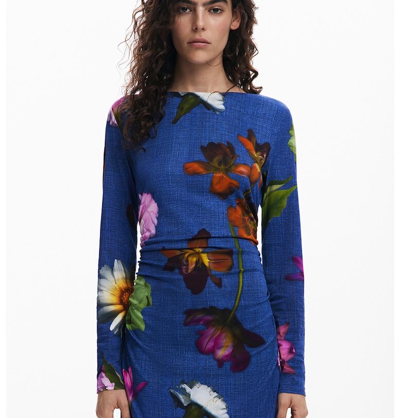 Рокля с дълги ръкави и десен DESIGUAL
