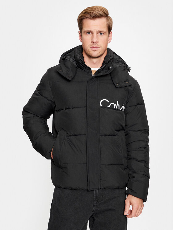 Calvin Klein Jeans Зимно яке Essentials J30J323708 Черен Regular Fit за Мъже цена