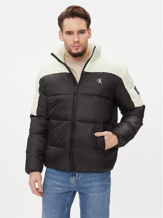Calvin Klein Jeans Зимно яке J30J323461 Черен Regular Fit за Мъже цена
