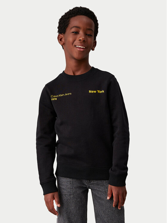 Calvin Klein Jeans Суитшърт Terry Graphic Cn IB0IB02212 Черен Regular Fit за Момчета цена