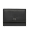 Calvin Klein Малък дамски портфейл Ck Re-Lock Medium Trifold LV04F1035G Черен за Жени цена