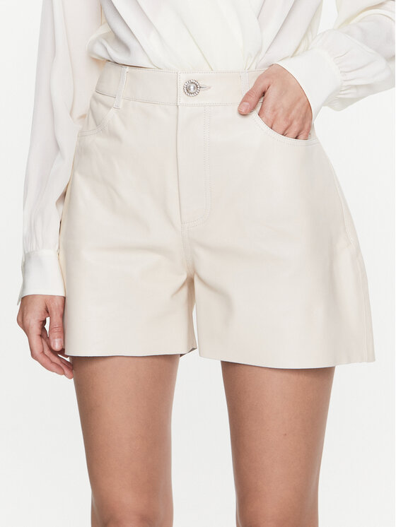 Custommade Кожени шорти Nava 999418711 Екрю Regular Fit за Жени цена