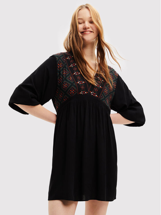 Desigual Ежедневна рокля Marian 22WWVW57 Черен Relaxed Fit за Жени цена