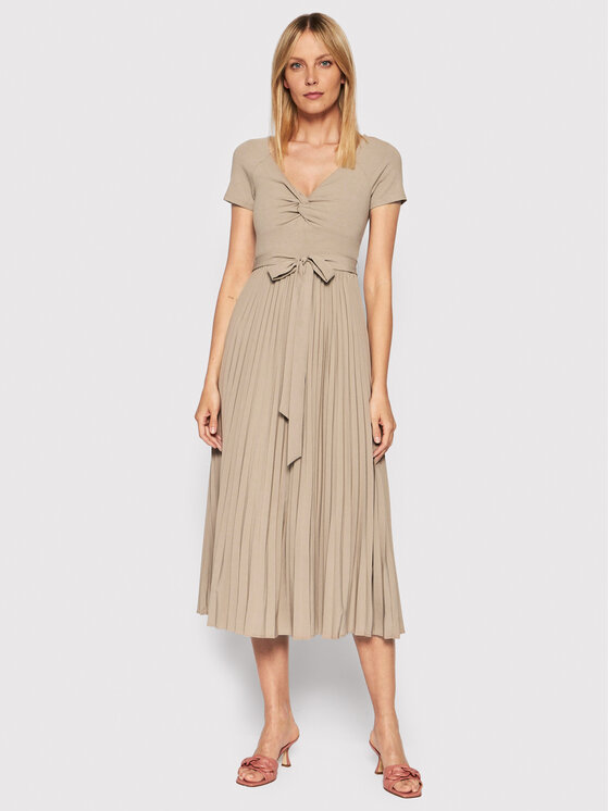 Guess Ежедневна рокля Erynn WBGK86 WE6D1 Бежов Regular Fit за Жени цена